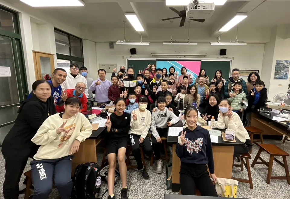 大鵬國小羽球隊 服務照片
